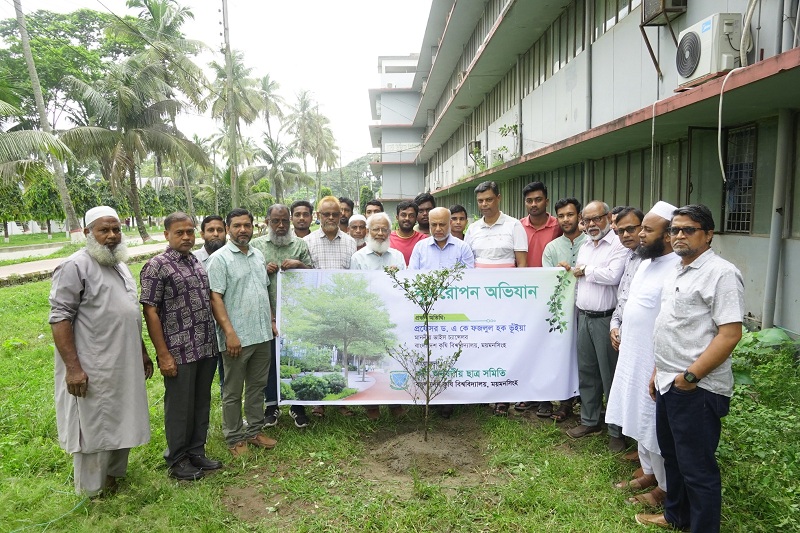 কৃষি অনুষদীয় ছাত্র সমিতির আয়োজনে বাকৃবিতে বৃক্ষ রোপণ